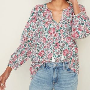 NWT Old Navy Floral Tie-Neck Swing Blouse Size M